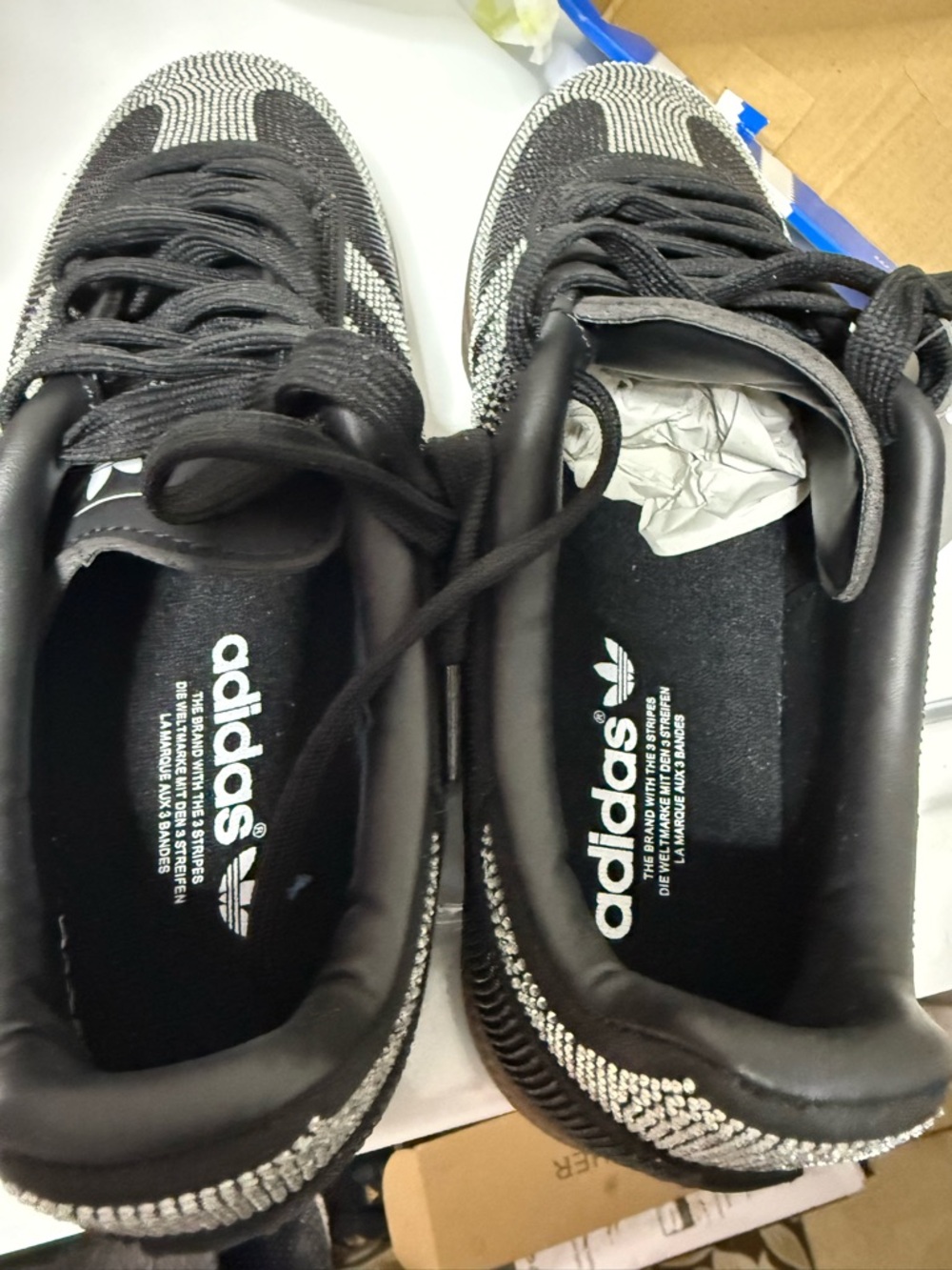 adidas Samba OG women’s Black / Silver Athletic Shoes - Picture 4 of 6